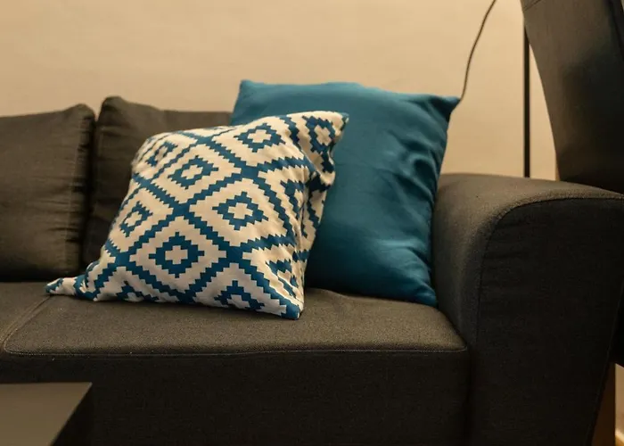 Апартамент Lovely 1bd Flat Near The Sea Garden By Flat Mаnаger *