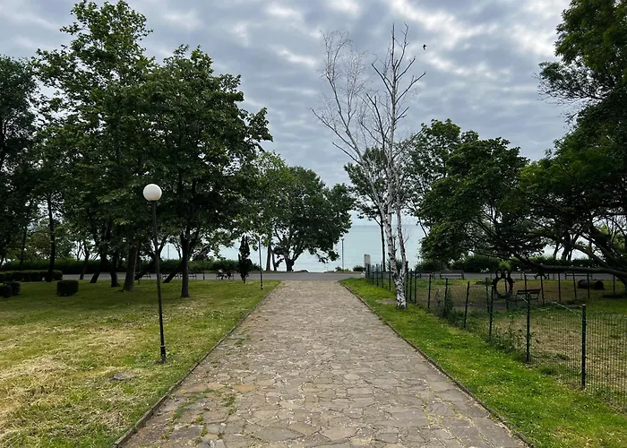 Appartamento Lovely 1bd Flat Near The Sea Garden By Flat Mаnаger Burgas