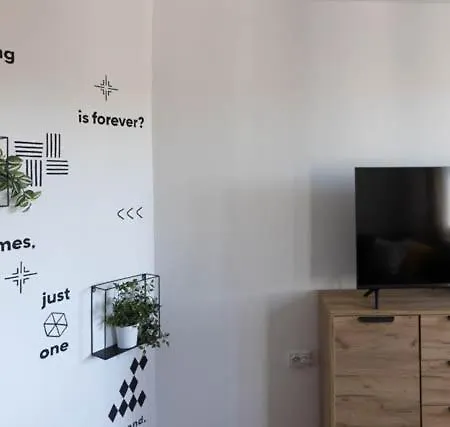 Lovely 1bd Flat Near The Sea Garden By Flat Mаnаger Μπουργκάς