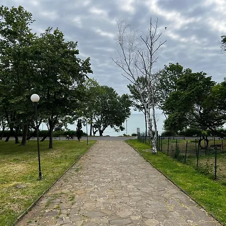 Daire Lovely 1bd Flat Near The Sea Garden By Flat Mаnаger Burgaz