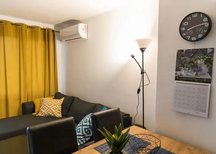 Lovely 1bd Flat Near The Sea Garden By Flat Mаnаger Apartman Burgasz