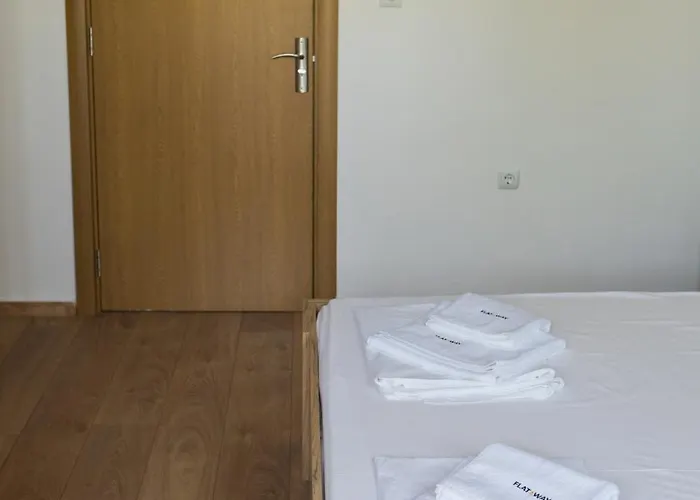 Lovely 1bd Flat Near The Sea Garden By Flat Mаnаger Apartman